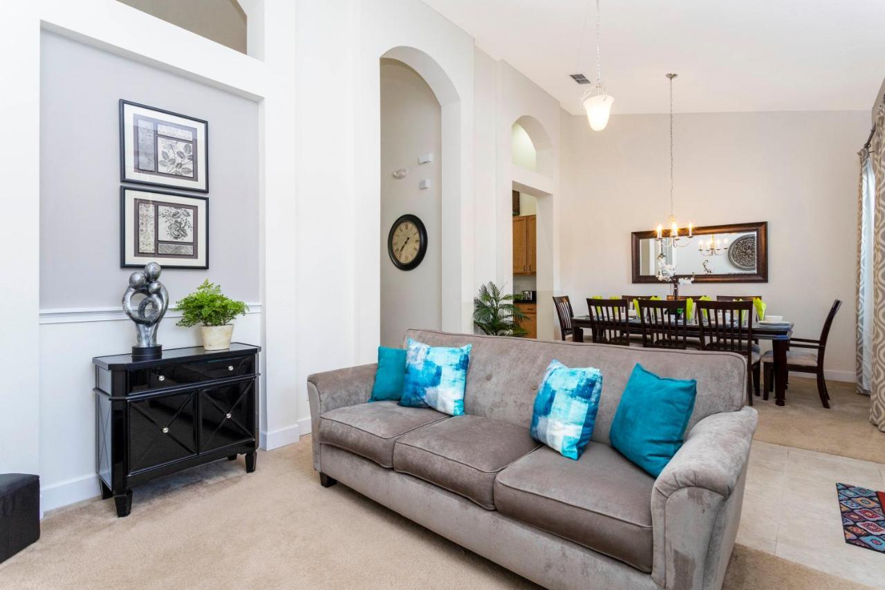 Gorgeous 4bd Close To W/ Pool @ 4072 Solterra Holiday home *