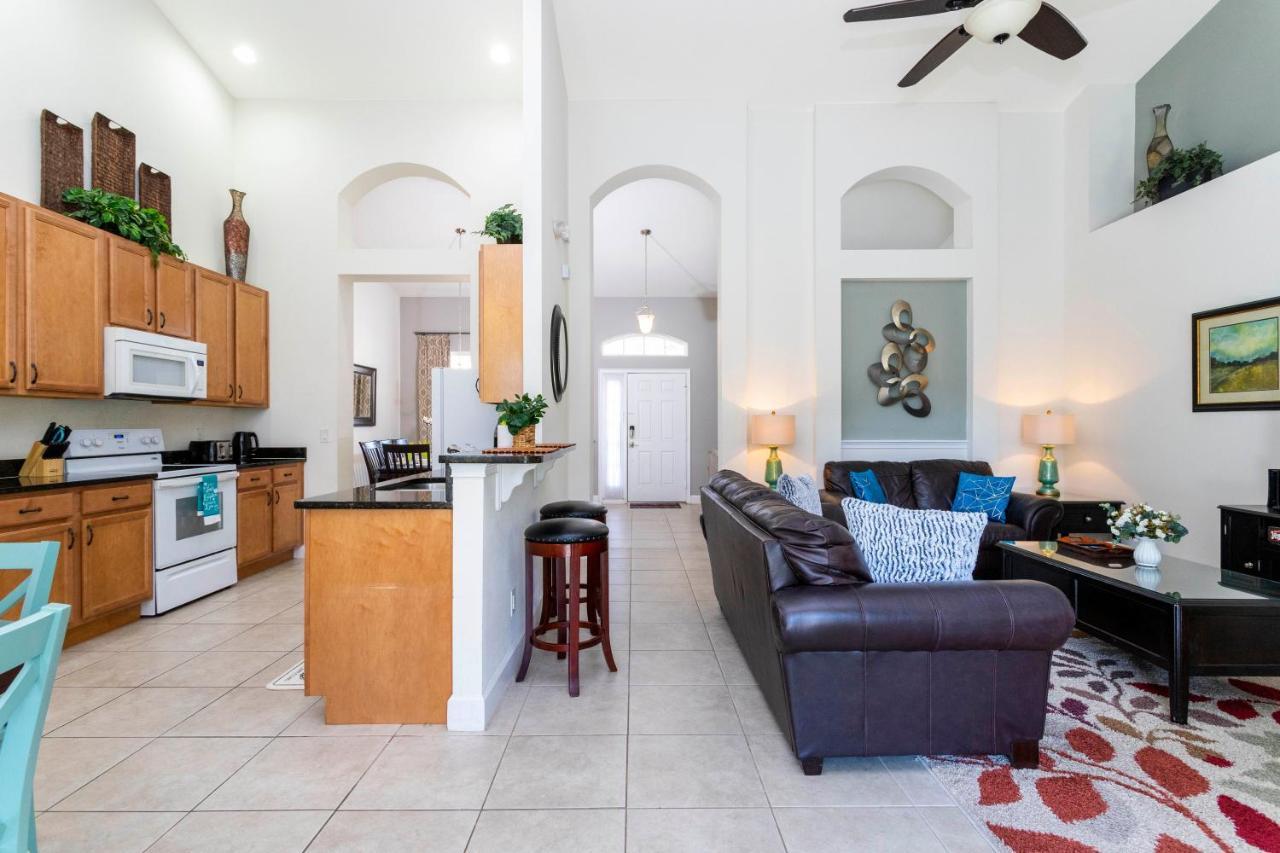 Holiday home Gorgeous 4bd Close To W/ Pool @ 4072 Solterra *
