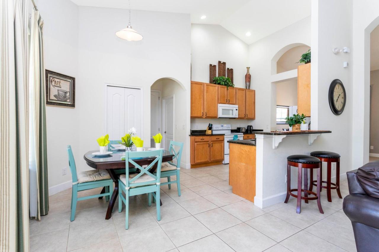 Gorgeous 4bd Close To W/ Pool @ 4072 Solterra Davenport