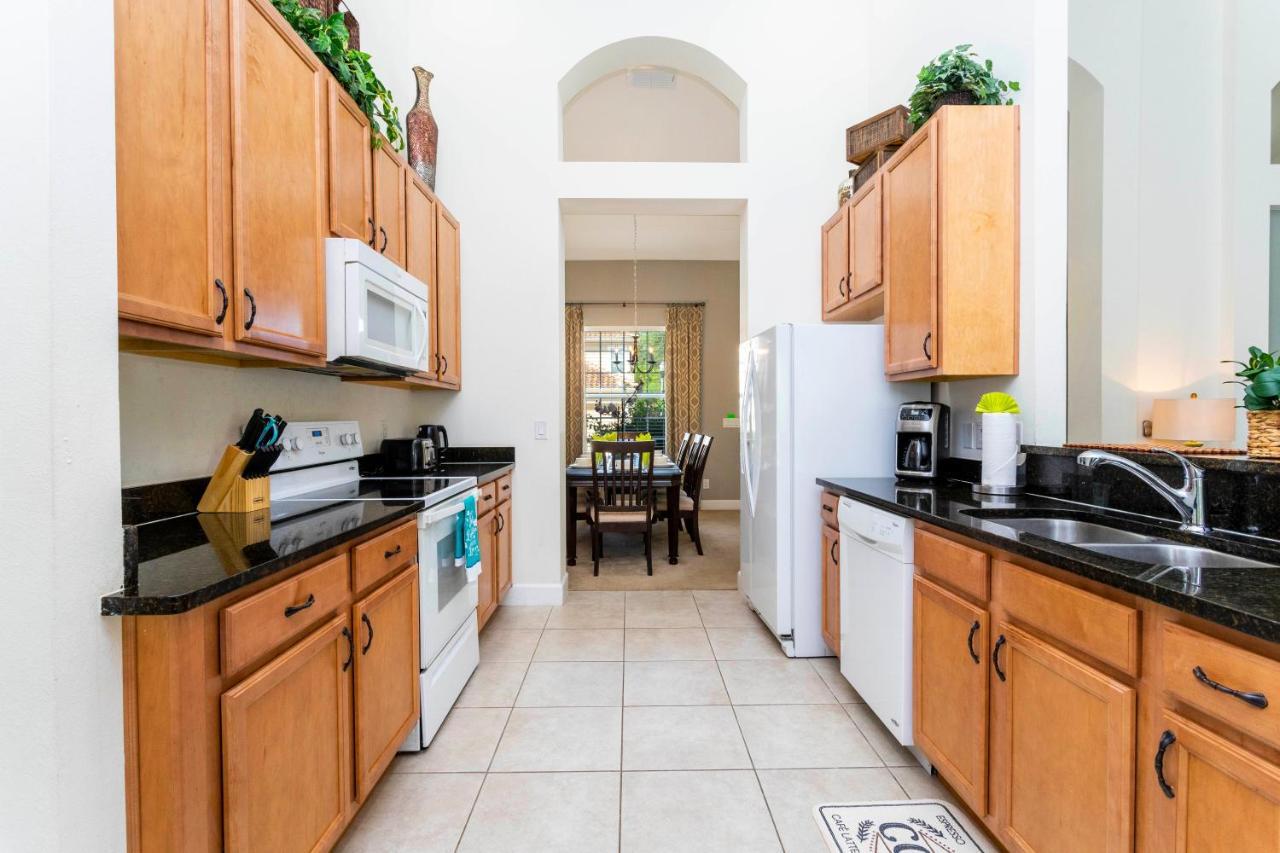 Holiday home Gorgeous 4bd Close To W/ Pool @ 4072 Solterra