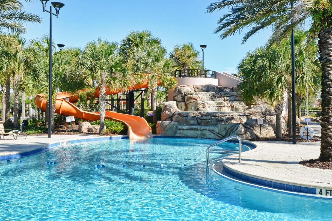 Holiday home Gorgeous 4bd Close To W/ Pool @ 4072 Solterra Davenport